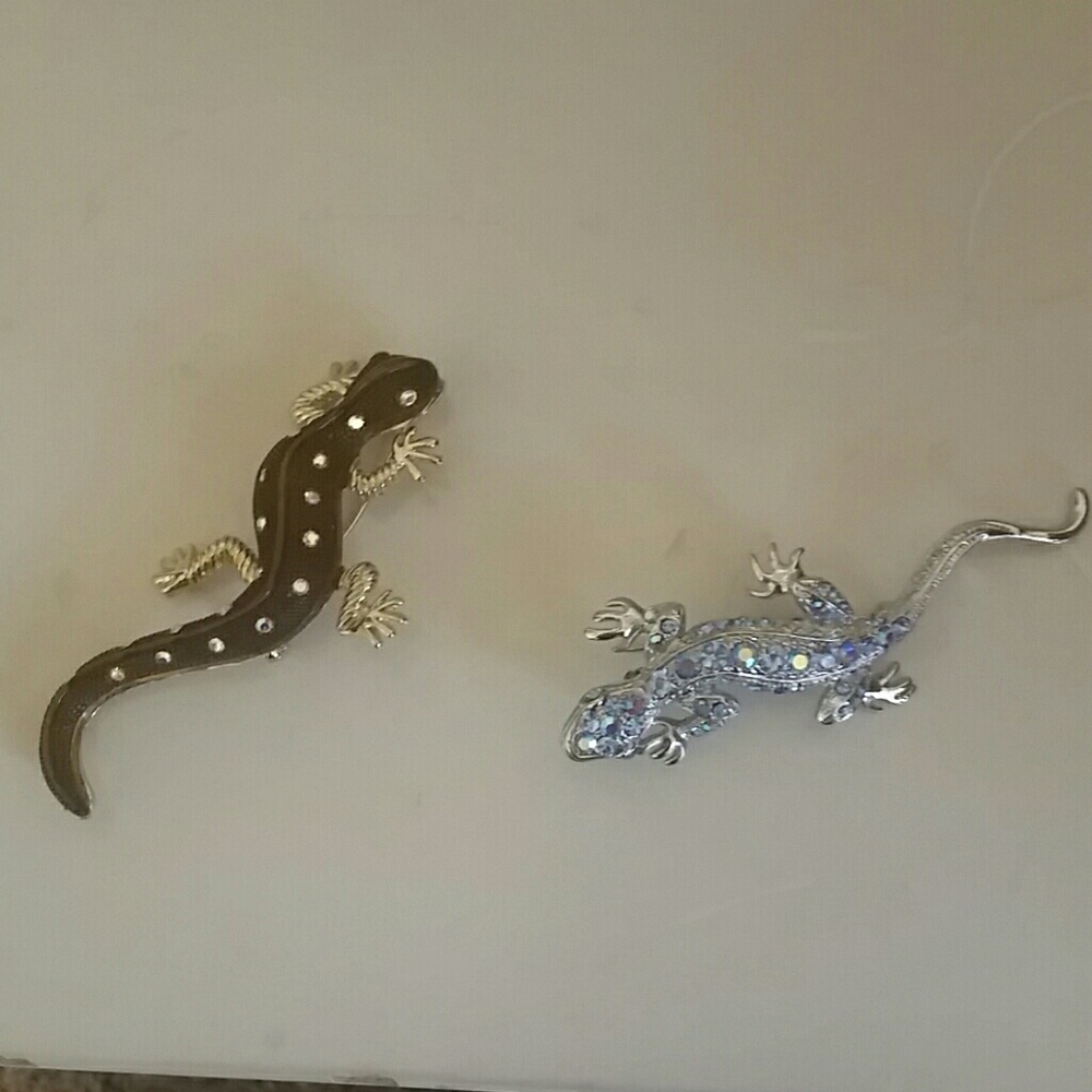 Lizard pins two jewel-encrusted lizard pins